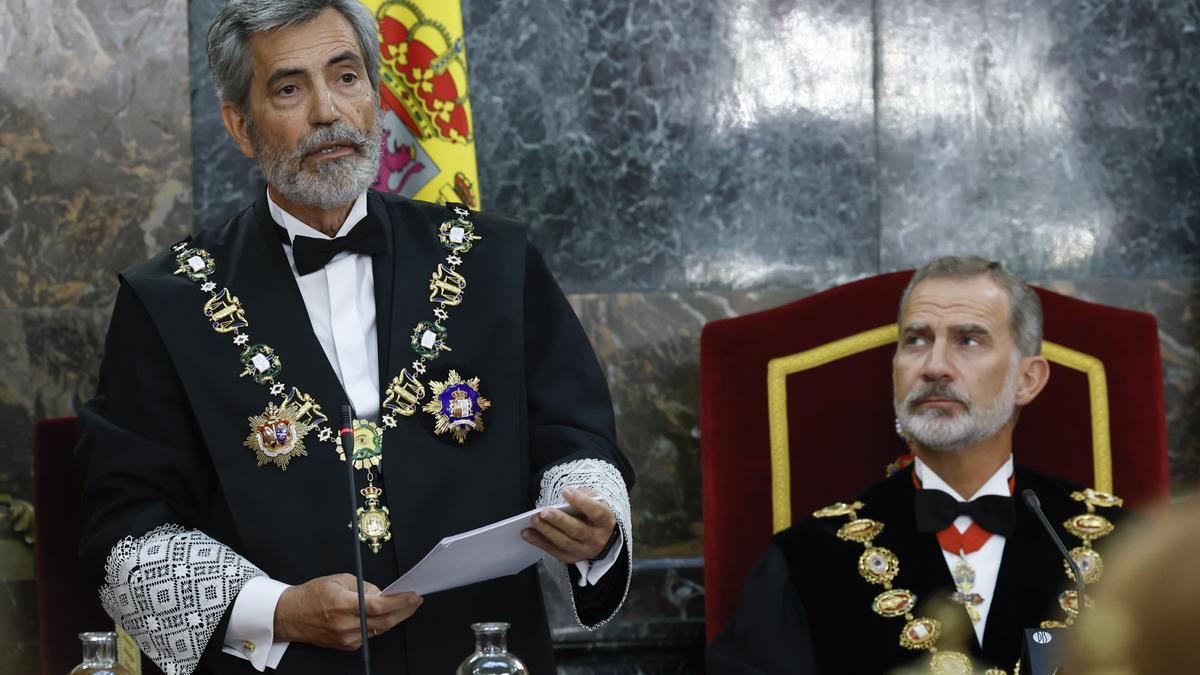 Lesmes pide "pública y solemnemente" una reunión urgente entre Sánchez y Feijóo.