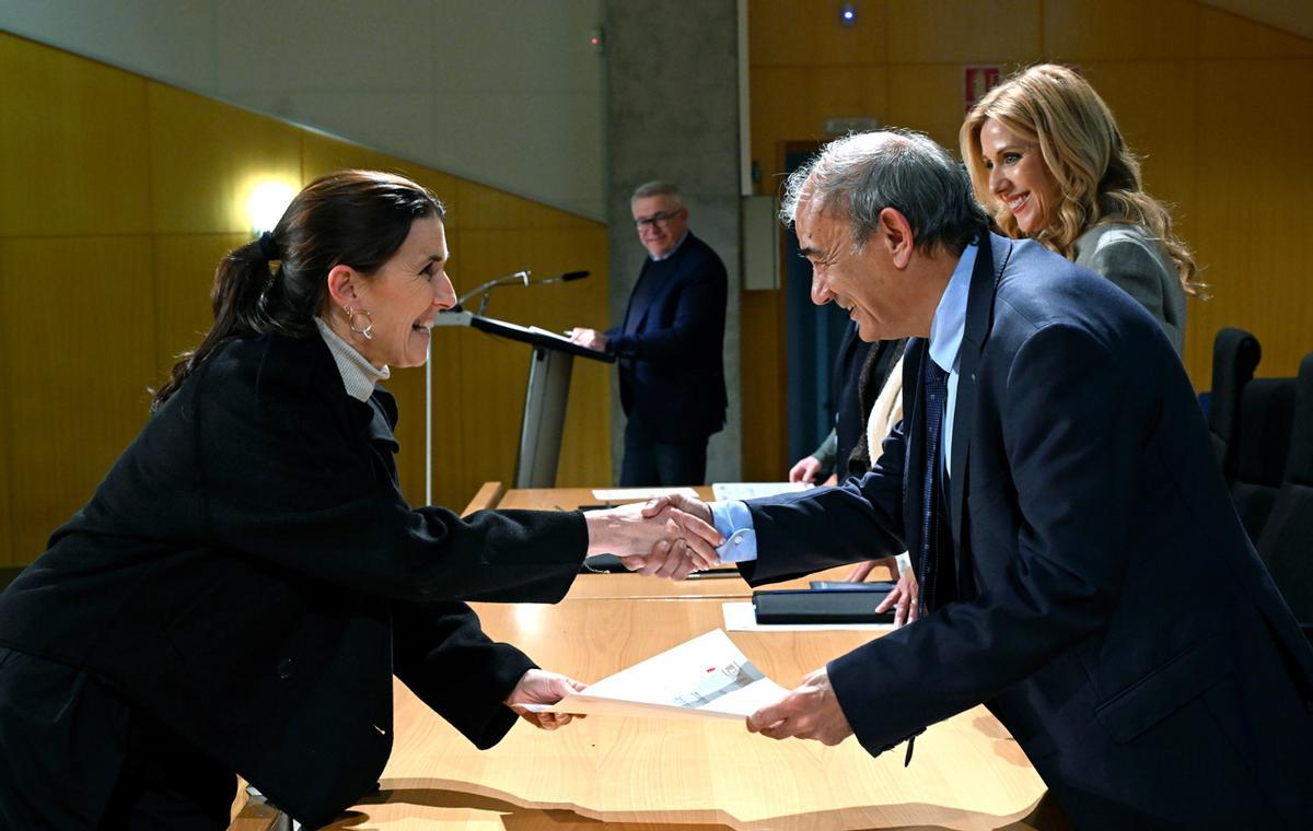 Agrupa a un total de 63 cooperativas de enseñanza.