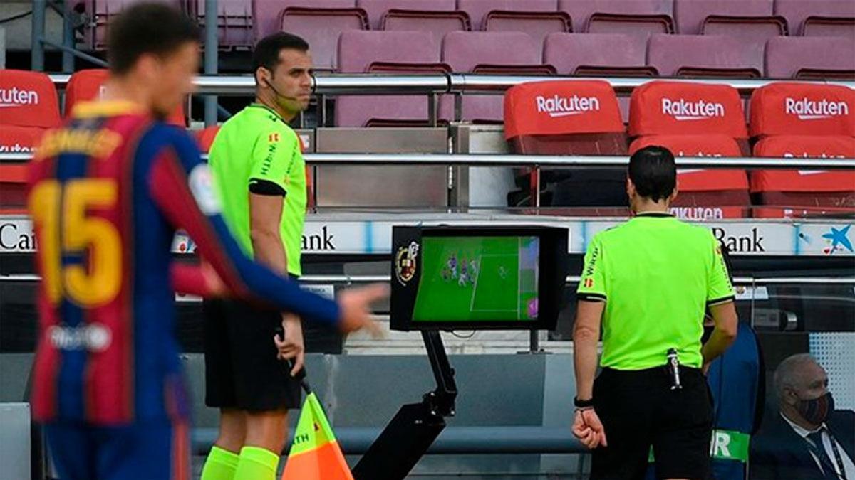 El Barça avisa a la RFEF sobre el uso del VAR
