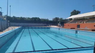 Un goteo de vómitos obliga a cerrar varias piscinas municipales en Murcia