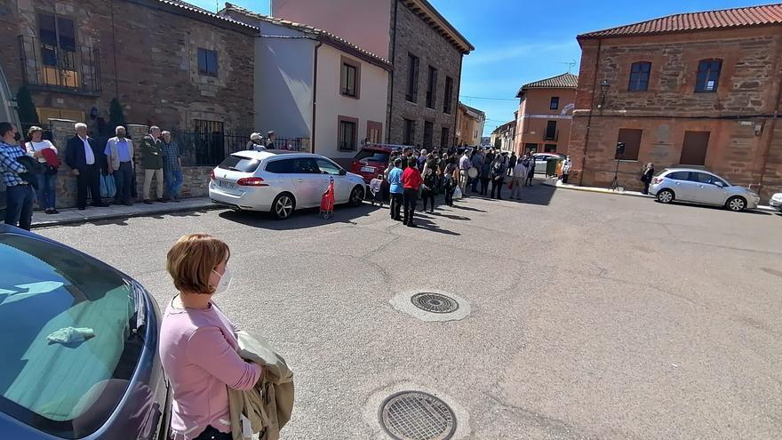 VÍDEO | Tábara vuelve a concentrarse contra las granjas industriales porcinas