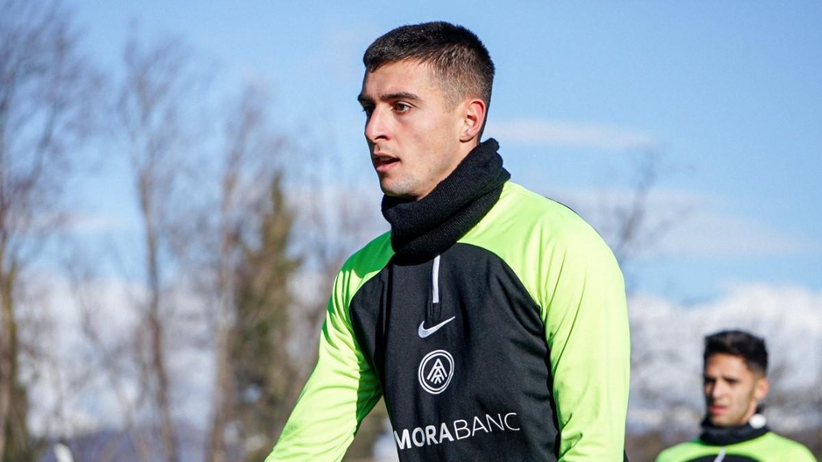 Karrikaburu ya entrenó con sus compañeros