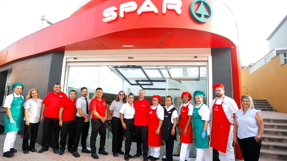 SPAR inaugura un nuevo supermercado en Taliarte creando 20 puestos de trabajo.