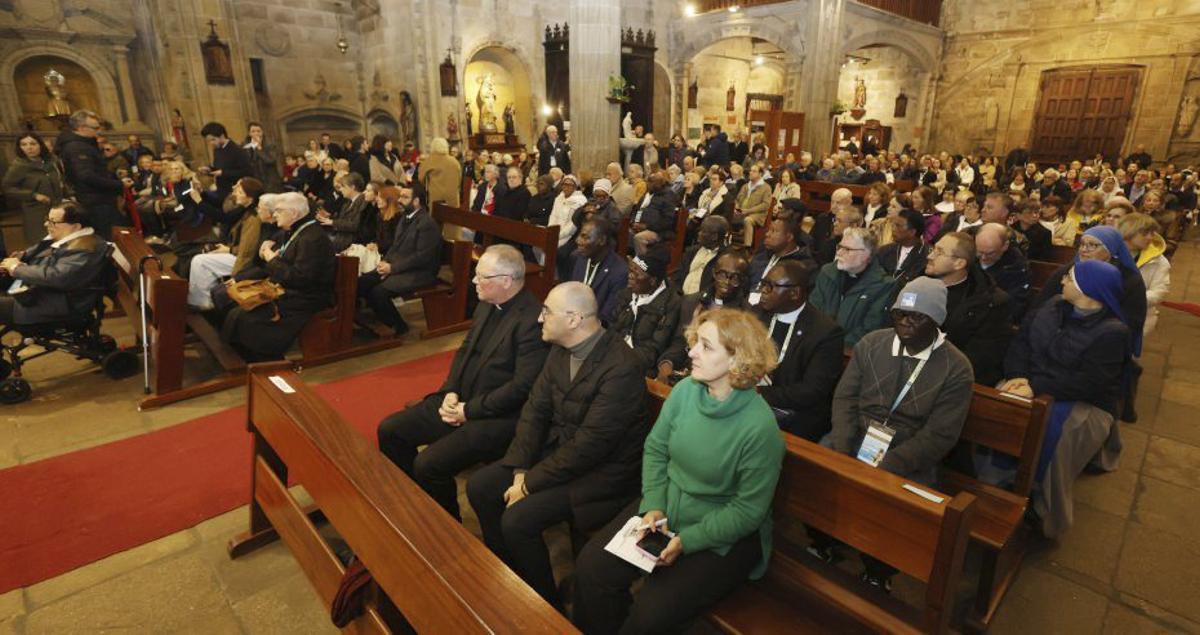 Asistentes a la celebración. |  Gustavo Santos