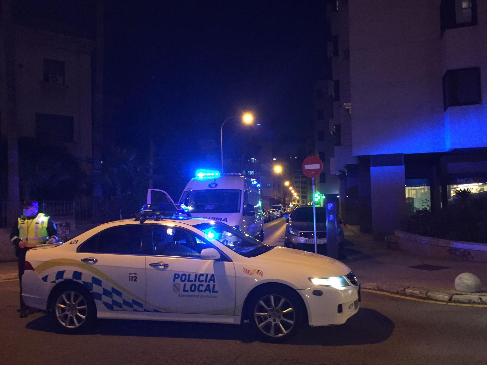 Aparatoso accidente de un coche en el centro de Palma