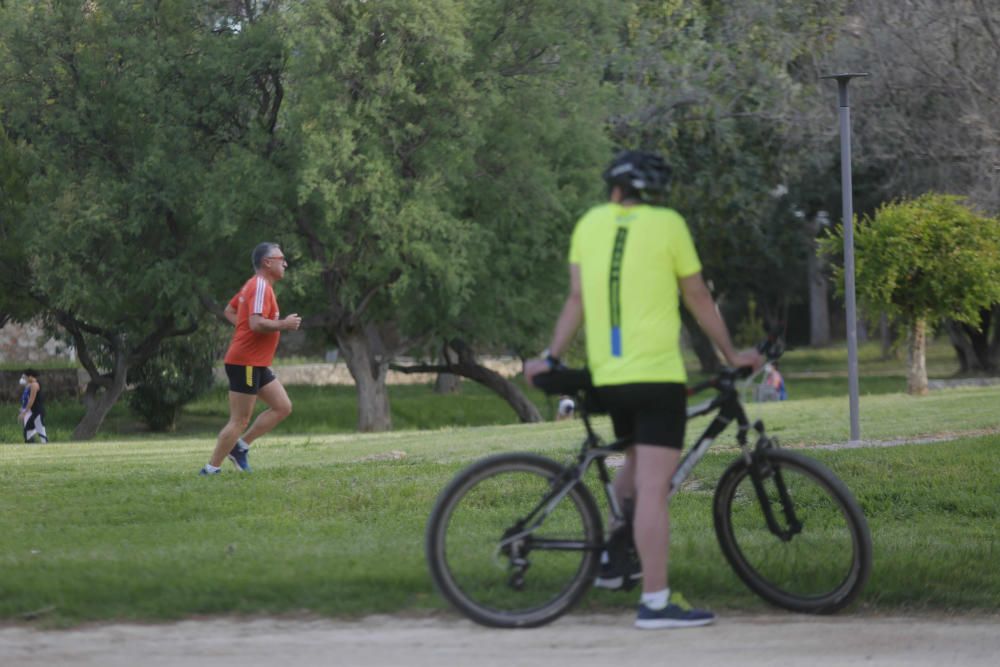 El cauce del río se llena de deportistas