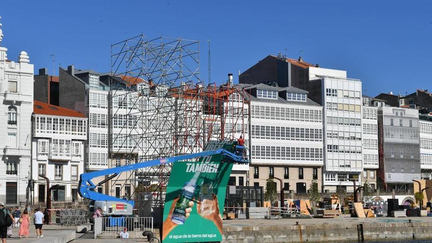 GRAVITEO empieza a tomar A Coruña: un muro de 16 metros se levanta sobre el mar