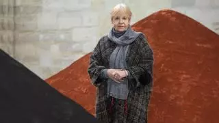 El 'boom' expositivo de Eva Lootz: "España tiene agujeros donde asoman restos vivos de un mundo prearistotélico y prepatriarcal"