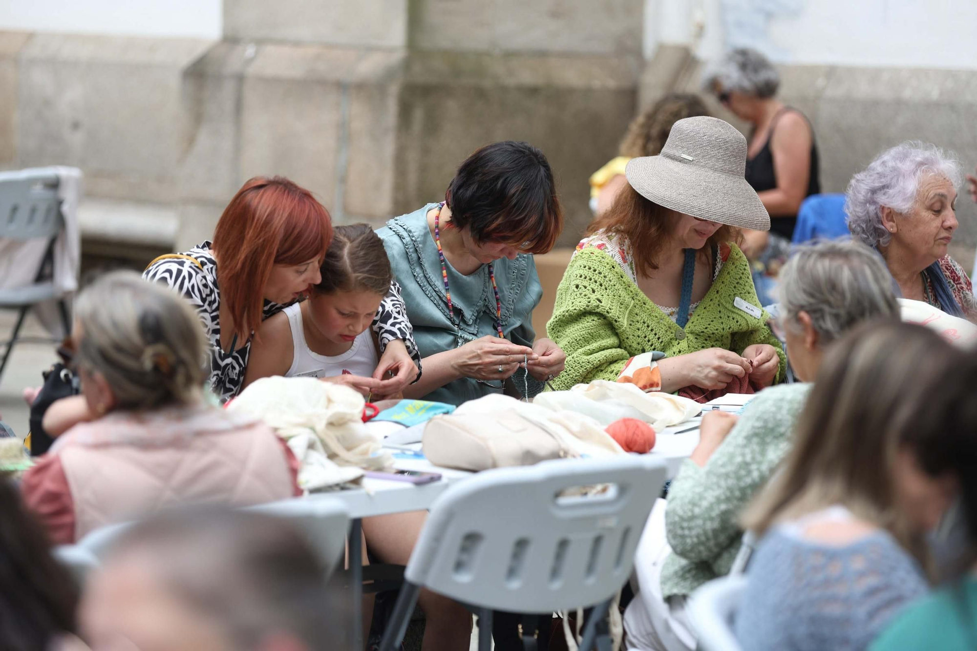 En A Coruña, tejer no es «cosa de abuelas»
