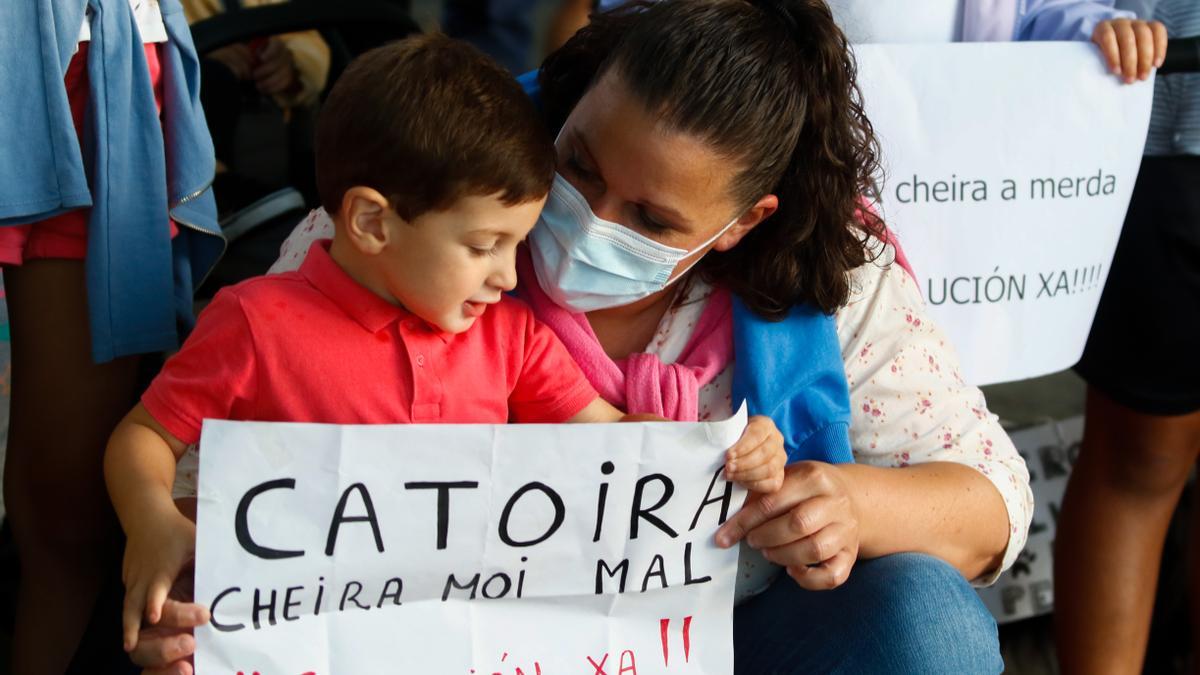 Los niños se sumaron  la protesta.