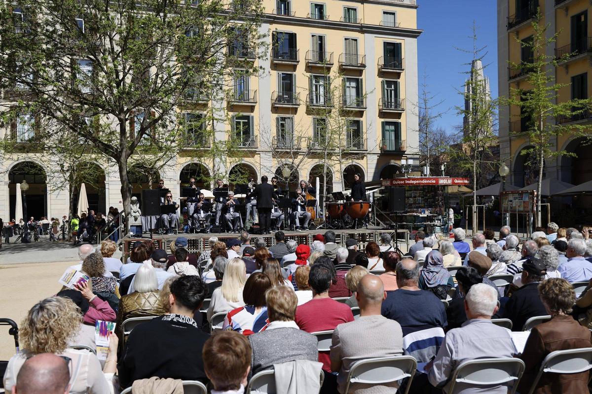 Les imatges del concert de Setmana Santa amb la cobla La Flama de Farners
