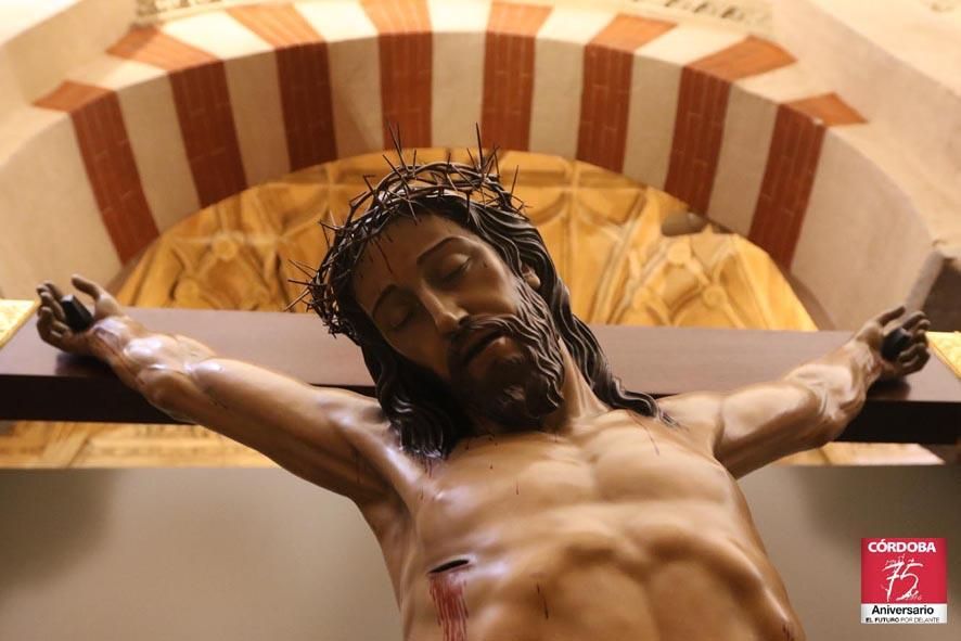 FOTOGALERÍA / La Vera Cruz muestra en la Mezquita Catedral su patrimonio