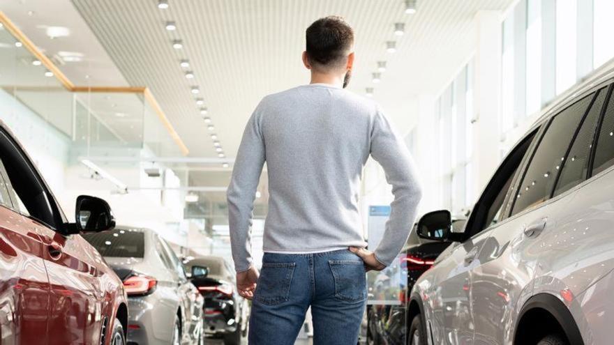 ¿Vas a alquilar un coche este verano? Esto es lo que debes tener en cuenta