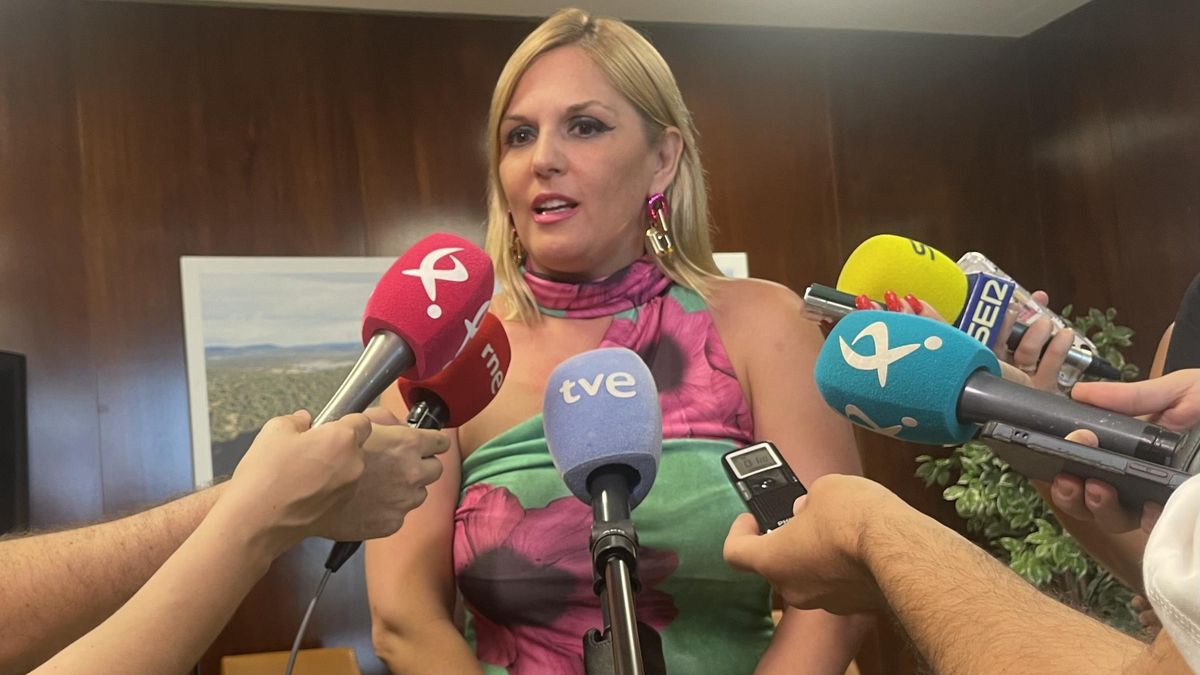 La consejera de Hacienda, Elena Manzano, este miércoles en Mérida.