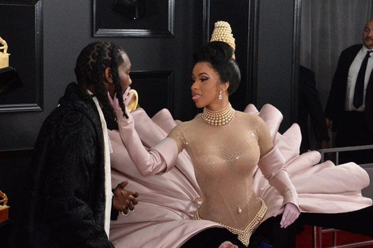 Cardi B hace un gesto cariñoso a Offset en los Grammy