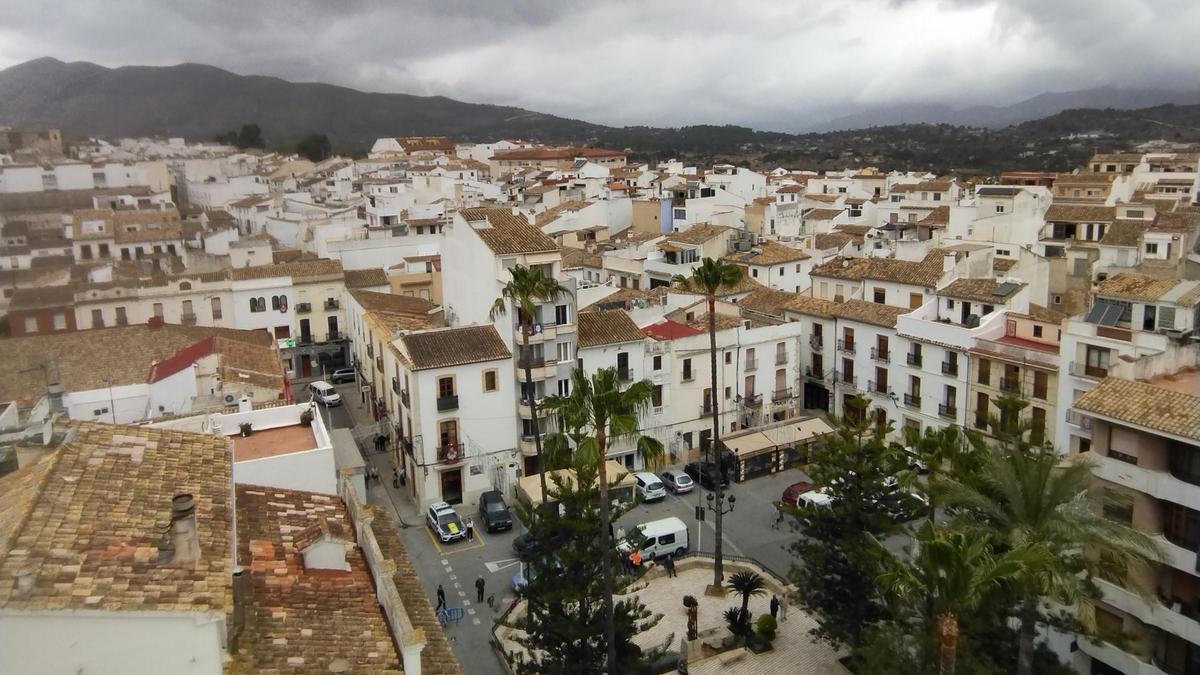 Benissa Prohíbe Llenar Piscinas Y Regar Jardines Con Agua Potable Información