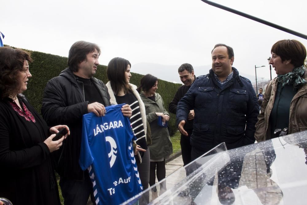 Descubrimiento de la placa de Isidro Langara en el