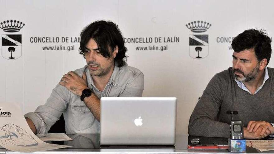 Álvarez y Casares durante la presentación de la iniciativa en el día de ayer. // Bernabé/Javier Lalín