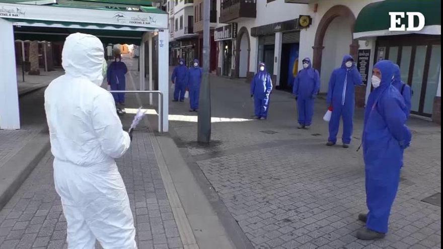 Coronavirus en Canarias: La Gomera lucha contra el coronavirus con desinfecciones y toma de temperatura