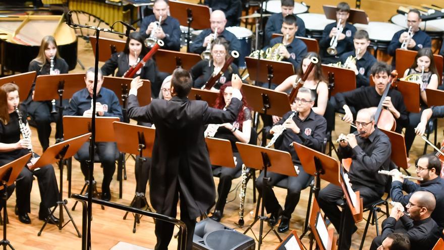 Puertollano gana el 75º certamen de bandas de Cullera