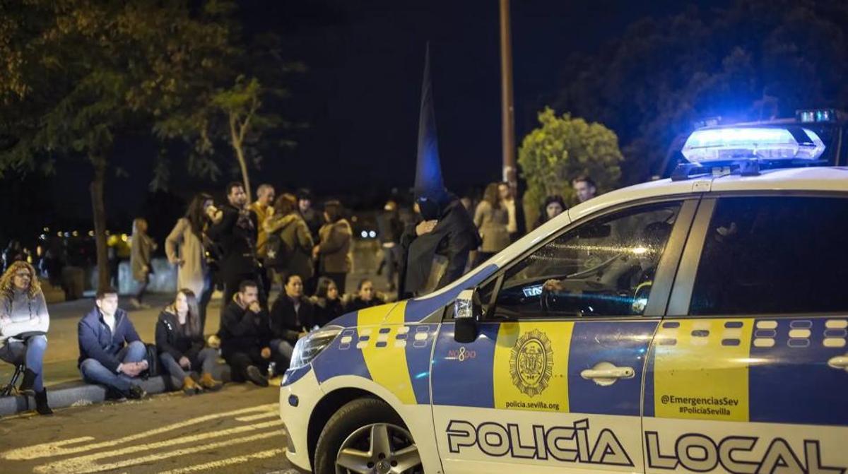 La Policía Nacional realizará más de 1.800 servicios durante la Semana Santa de Sevilla