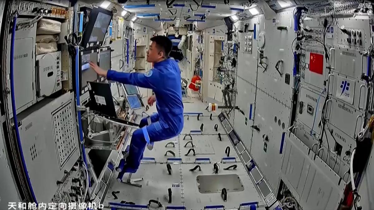 La tripulación de la estación espacial china completa su segundo paseo espacial