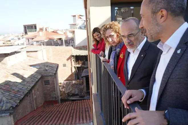 El Govern estudia crear pisos amb serveis per a 800 persones grans