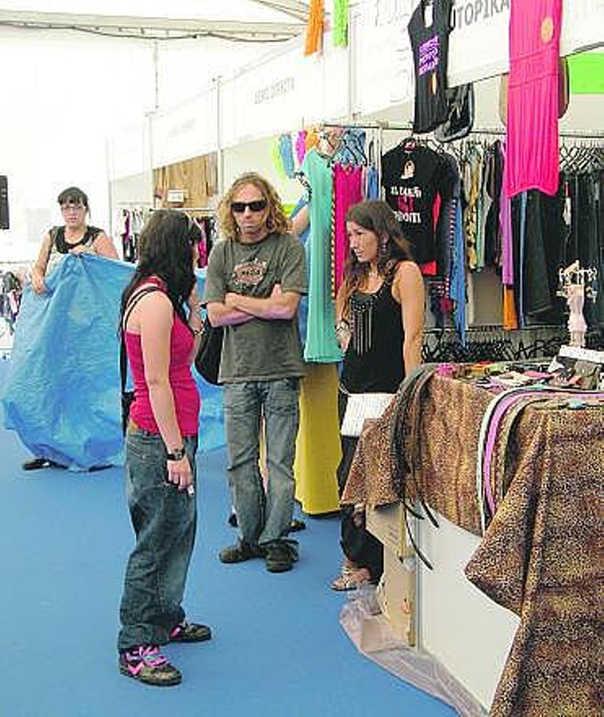 La VII Feria Empresa y Mujer de Candás se clausura con escasas ventas