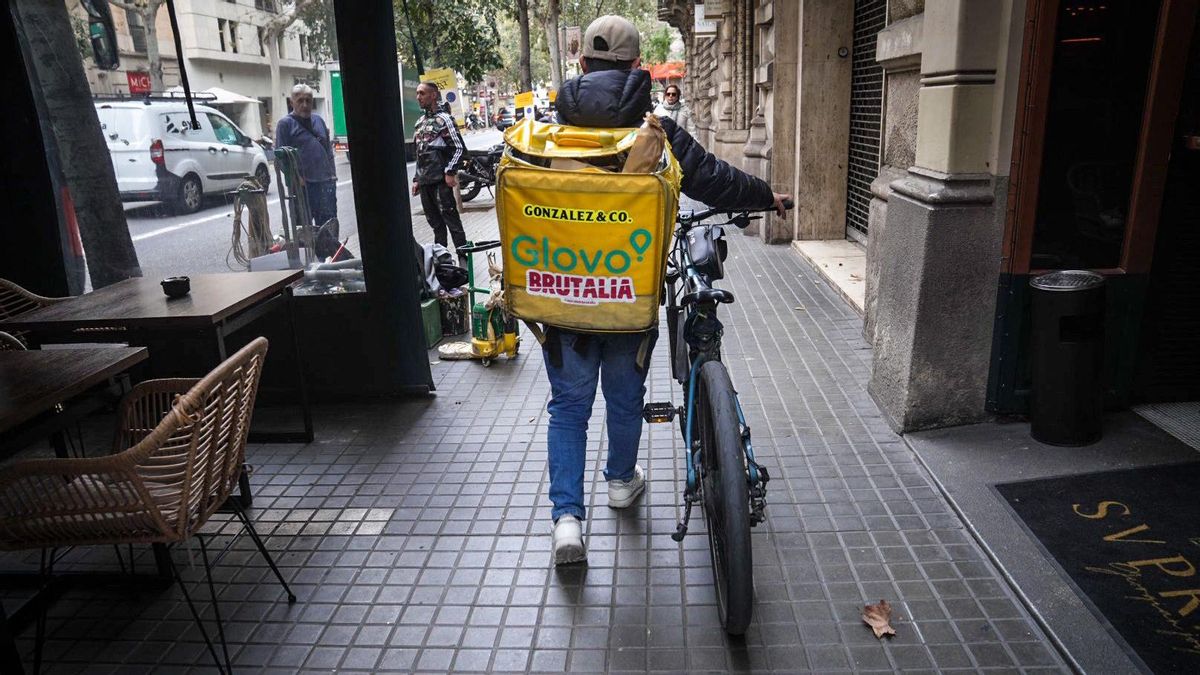 Un trabajador de Glovo