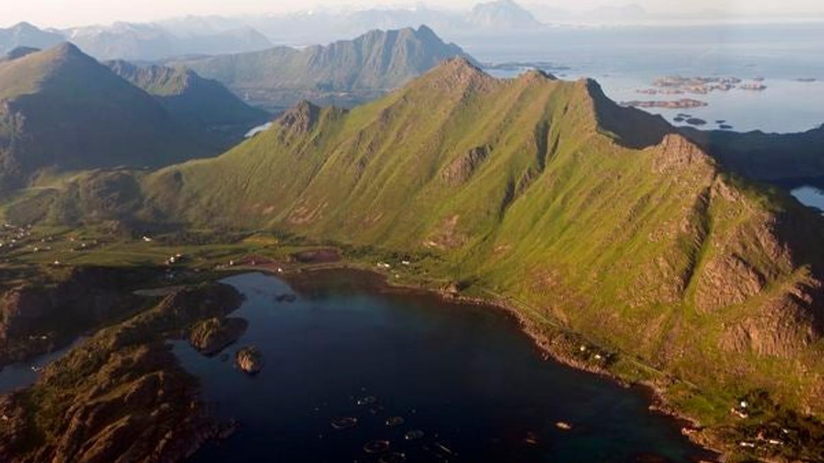 Islas Lofoten y Vesteralen en el país del sol de medianoche