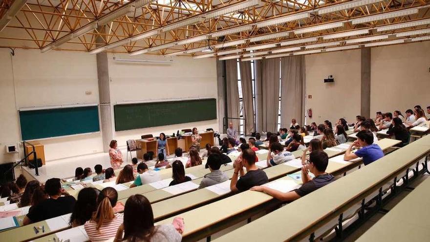 Alumnos durante la última convocatoria de las pruebas de acceso a la Universidad.