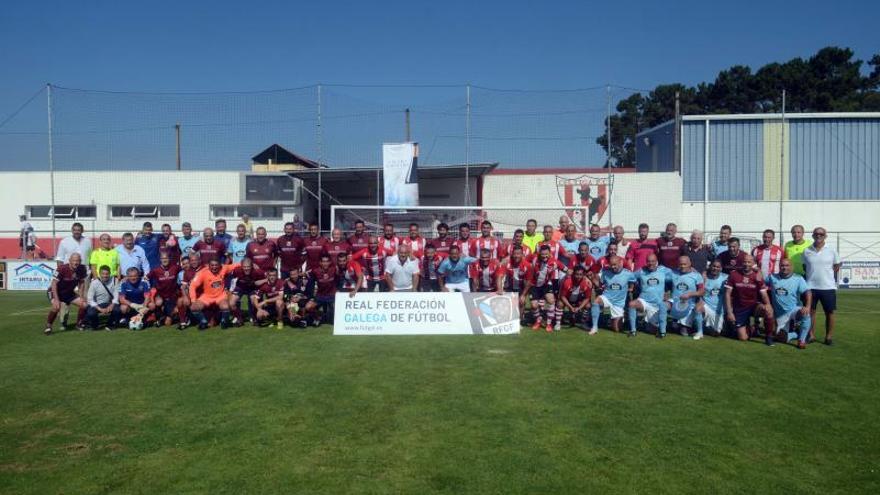 Solidaridad tras un balón de fútbol