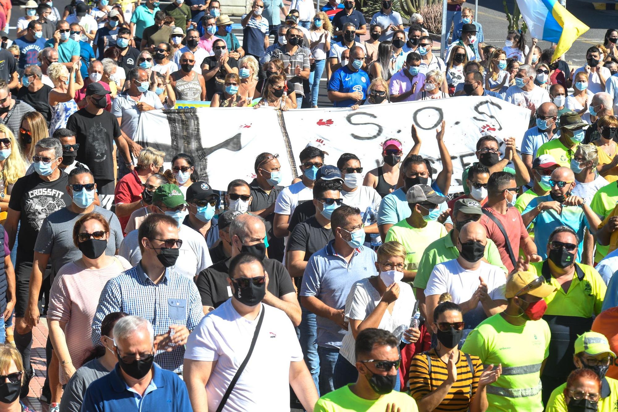 Marcha pro-turismo en Mogán