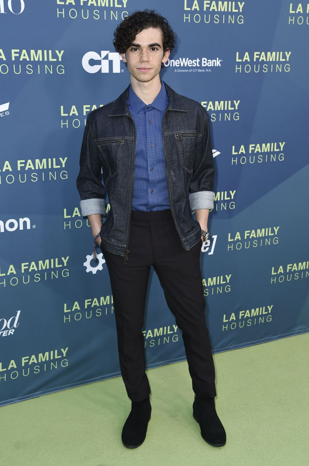 Cameron Boyce en una entrega de premios