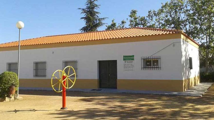 Comienzan adaptar un local en Almendralejo para el instituto de lenguas