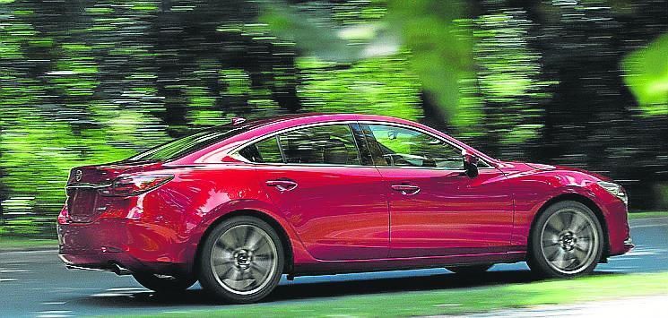 Mazda6 gana en dotación, comodidad y presencia