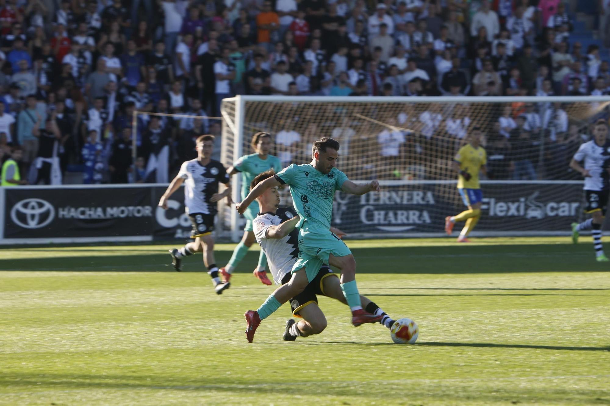 FOTOGALERÍA: Las imágenes de la derrota del Mérida en Salamanca (2-0)