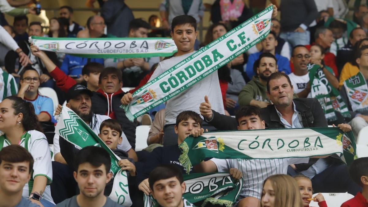 Córdoba CF - Recreativo de Huelva: las imágenes de la afición en El Arcángel