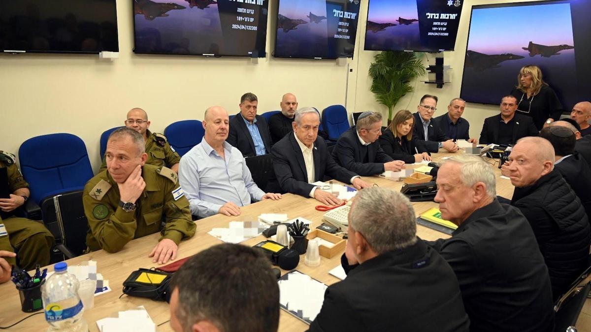 Netanyahu reunit amb el seu gabinet de guerra a Tel-Aviv per l'atac de l'Iran.