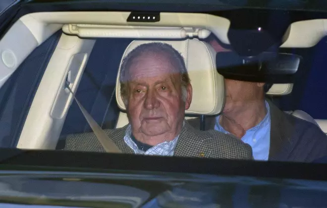 Estos son todos los delitos que la fiscalía atribuye al rey Juan Carlos pese a exonerarle