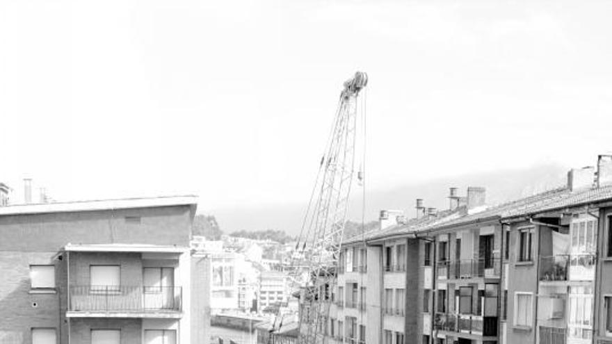 Máquinas trabajando ayer en la calle Darío de Regoyos.