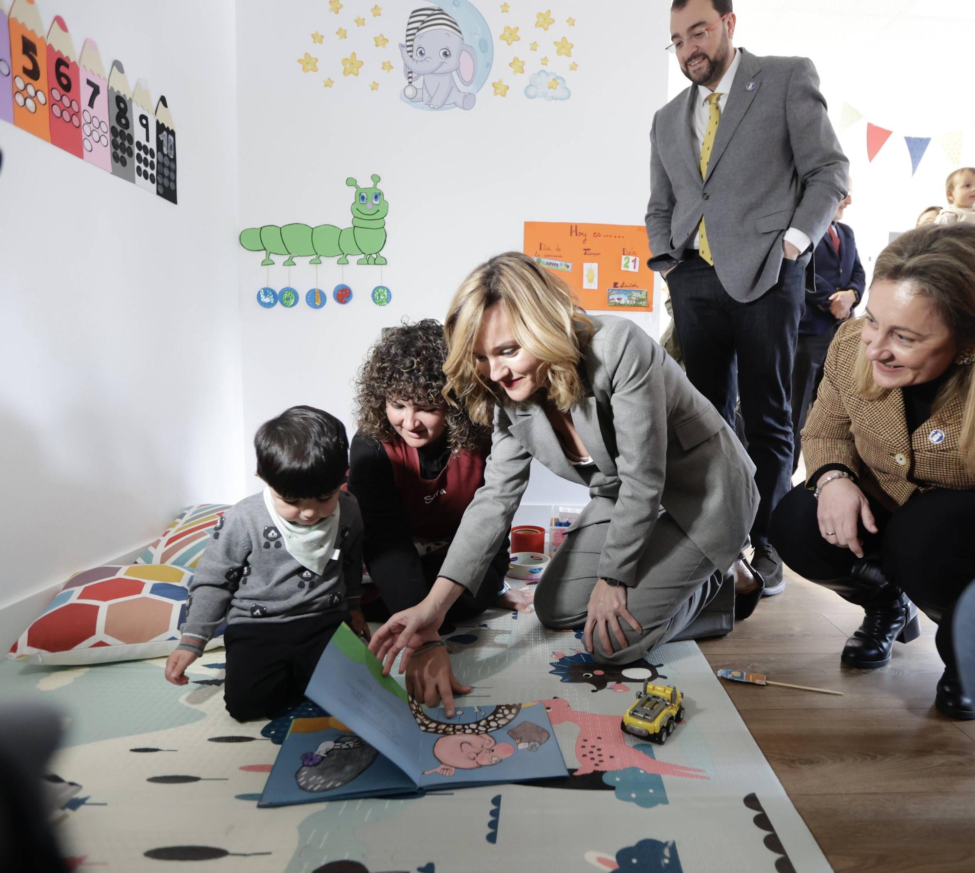 La ministra de Educación, Pilar Alegría, de visita en Asturias.