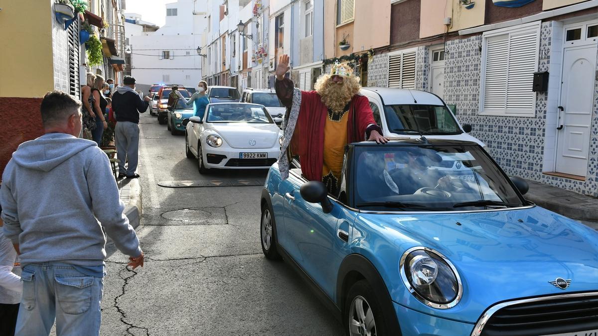 Mogán: los Reyes Magos a su paso por la calle Manuel Pérez de la Barrera (Arguineguín) - LP