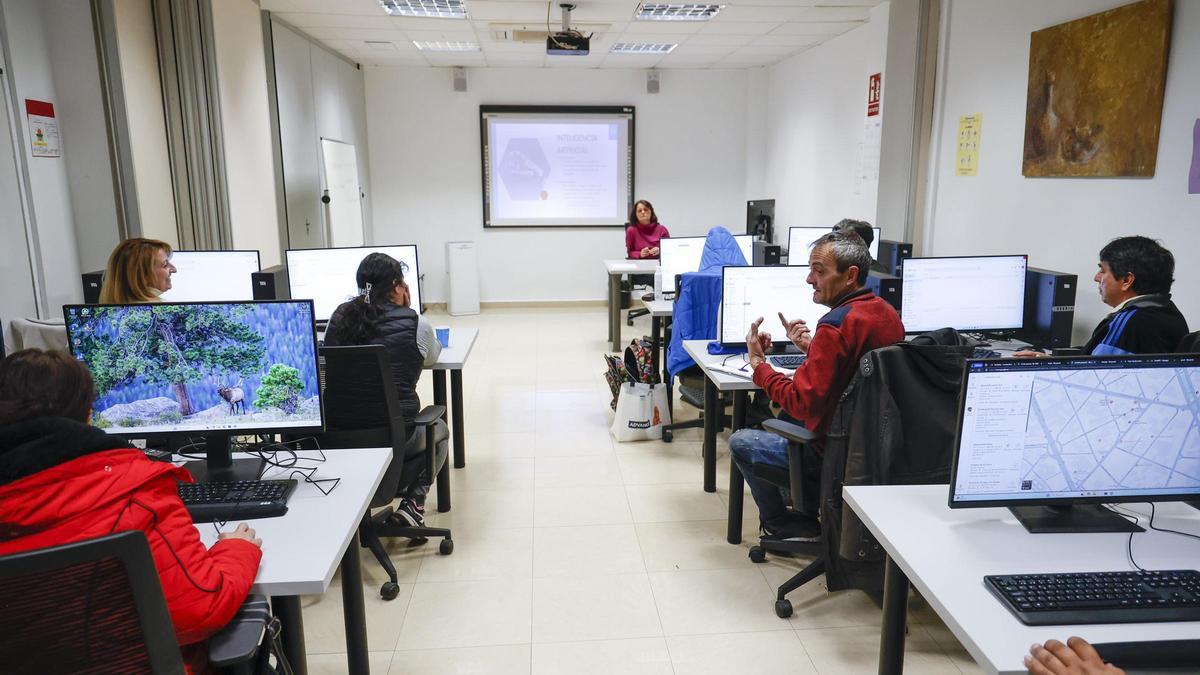 Alumnos en la formación de Mislata.