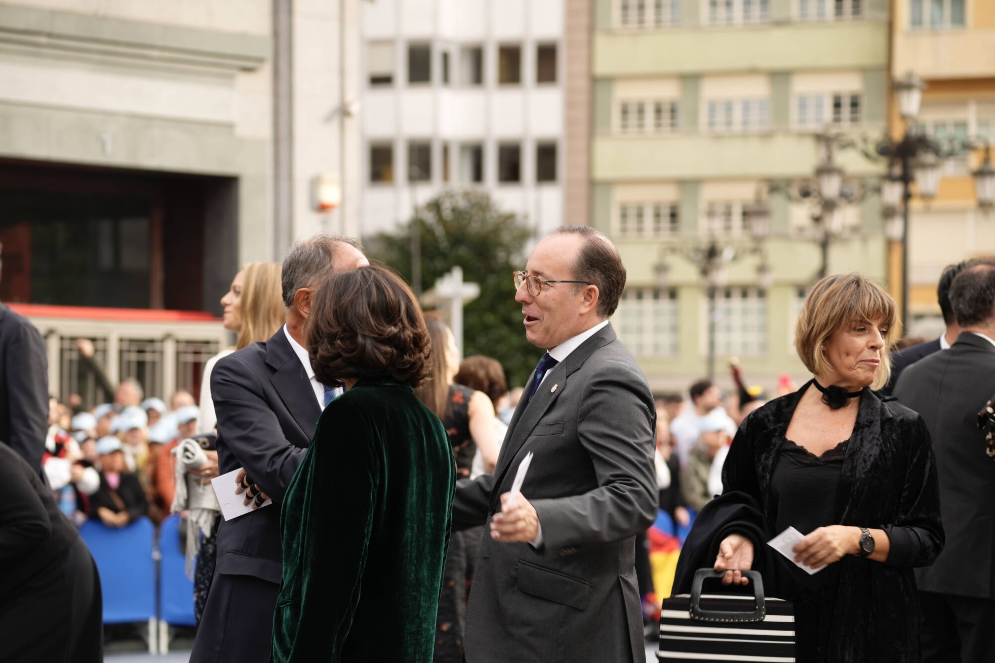 Así fue la llegada de los invitados a los premios "Princesa de Asturias" y su paso por la alfombra azul