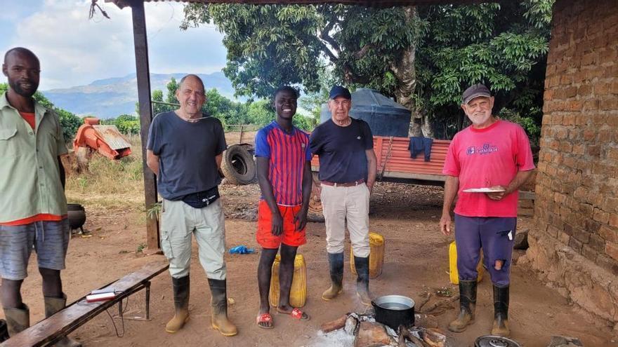 Dos asturianos en misión agrícola a Mozambique