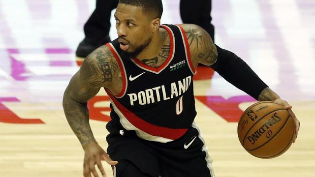 Damian Lillard firma 71 puntos y 13 triples en el Blazers-Rockets