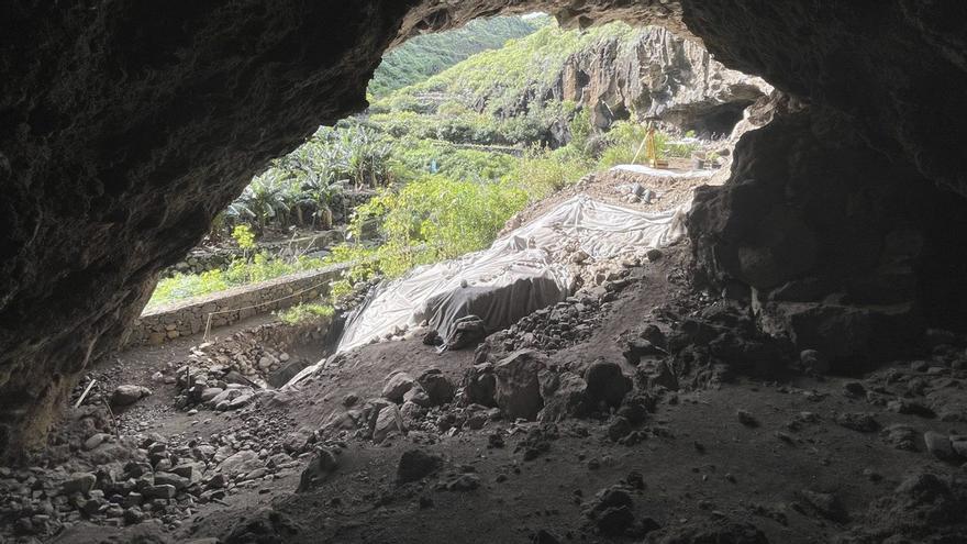Cueva de El Tendal, el yacimiento arqueológico de los benahoaritas más importante de La Palma.