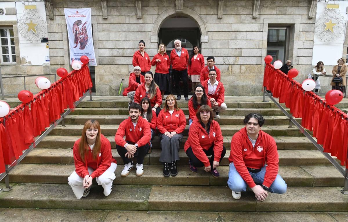 Concentración de la Asociación Gallega de Personas Afectadas por VIH SIDA en el último Día Mundial del SIDA con un acto en el marco bajo el lema “La vida de las personas con VIH importa“