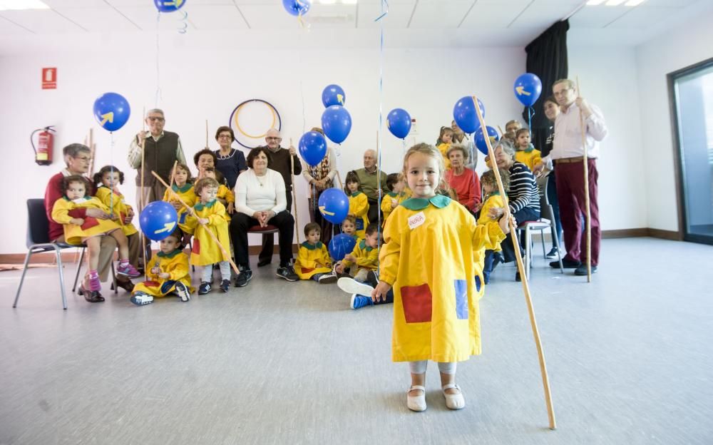 ''Camino por la memoria'' une a niños y mayores